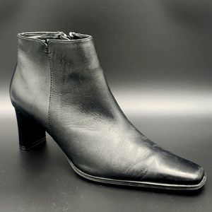 BASS Black Leather Booties Ankle Boots Shoes